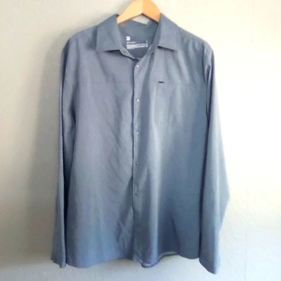 All in motion shirt ( box BE ) - Picture 1 of 3
